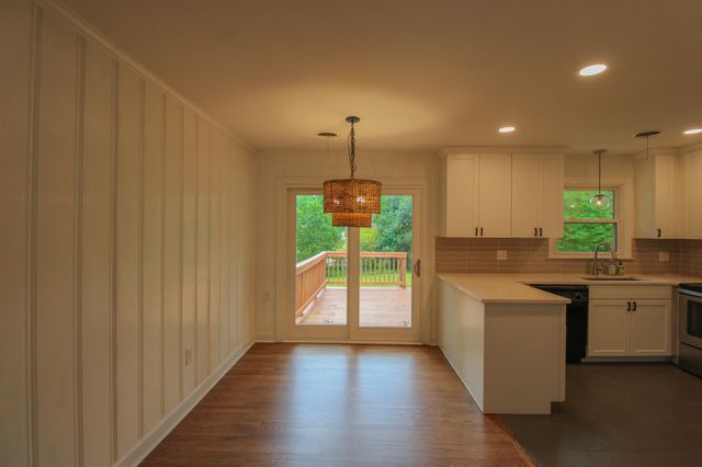 927 Holly Court, Hanahan, SC 29410