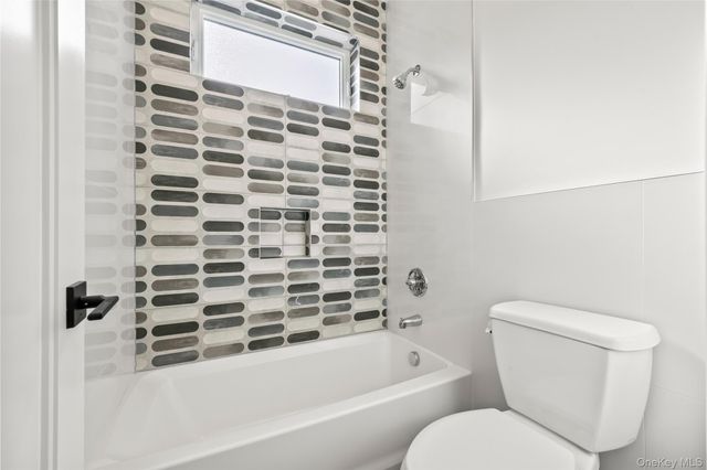 10 Memorial Park 101, Spring Valley, NY 10977