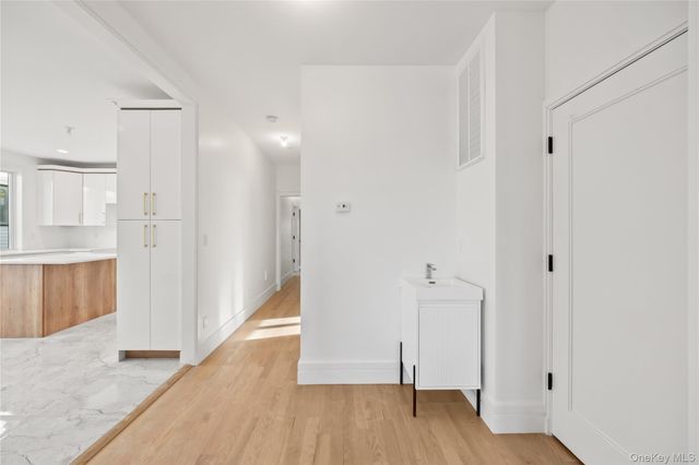 10 Memorial Park 101, Spring Valley, NY 10977