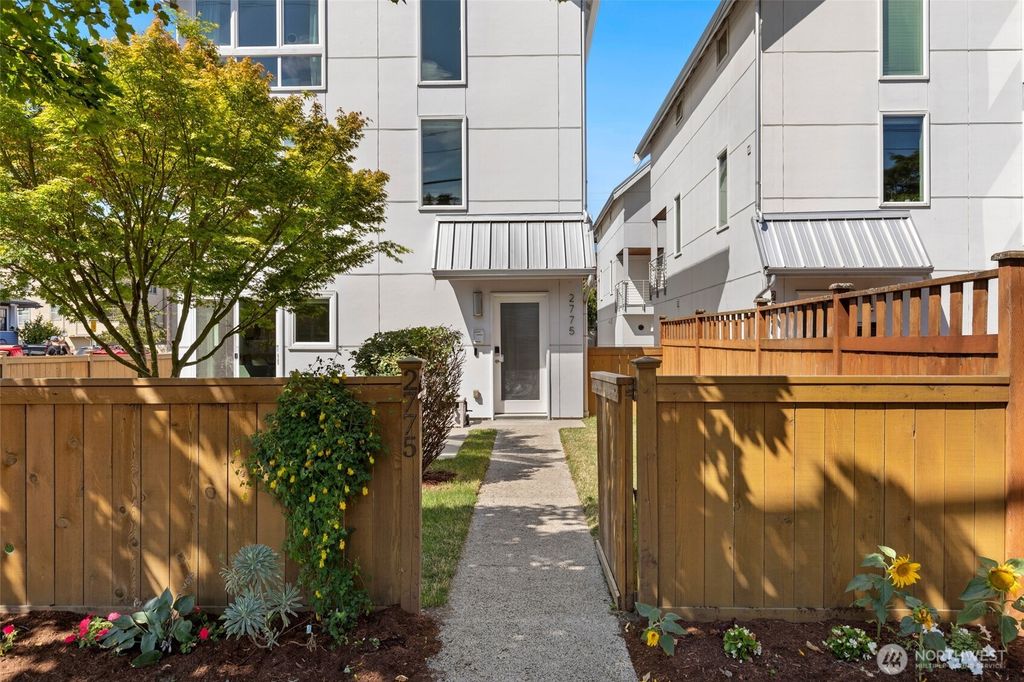 2775 59th Avenue SW, Seattle, WA 98116