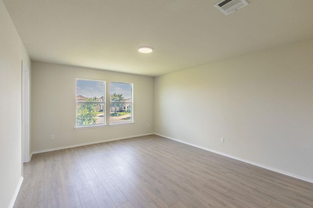 316 Pine Arbol, Buda, TX 78610