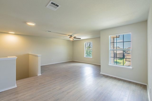 316 Pine Arbol, Buda, TX 78610