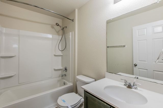 316 Pine Arbol, Buda, TX 78610
