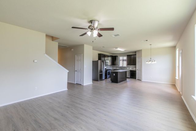 316 Pine Arbol, Buda, TX 78610