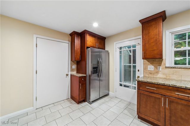 3965 Ellendale Road, Chagrin Falls, OH 44022