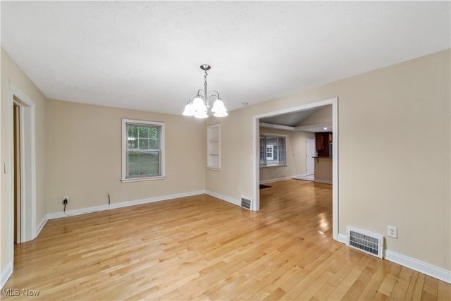 3965 Ellendale Road, Chagrin Falls, OH 44022