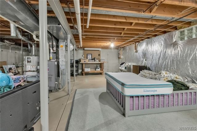 12 Northwood Drive, Lancaster, NY 14043