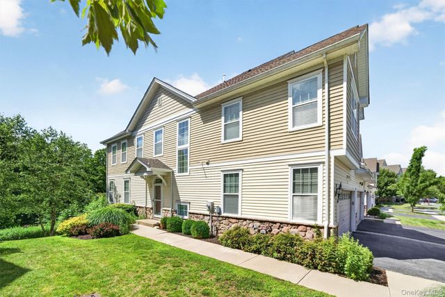 37 Meadow View Drive, Middletown, NY 10940