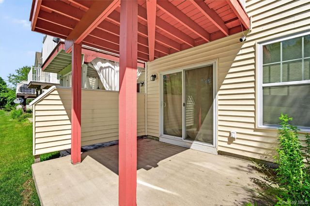 37 Meadow View Drive, Middletown, NY 10940