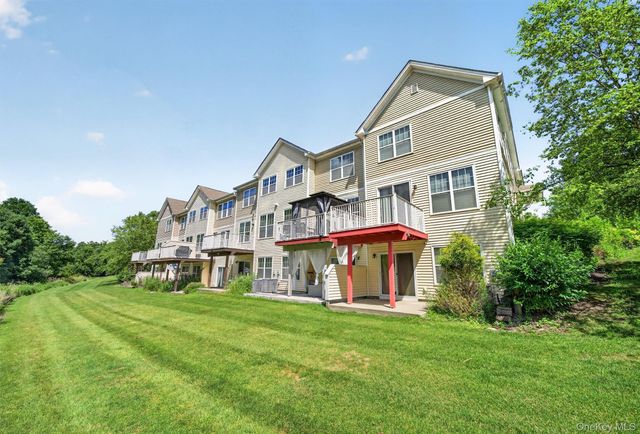 37 Meadow View Drive, Middletown, NY 10940
