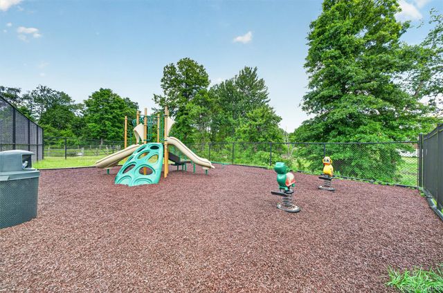 37 Meadow View Drive, Middletown, NY 10940