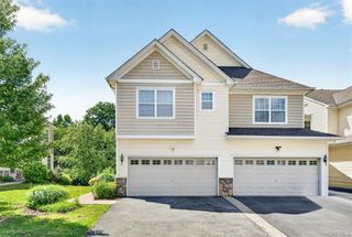 37 Meadow View Drive, Middletown, NY 10940