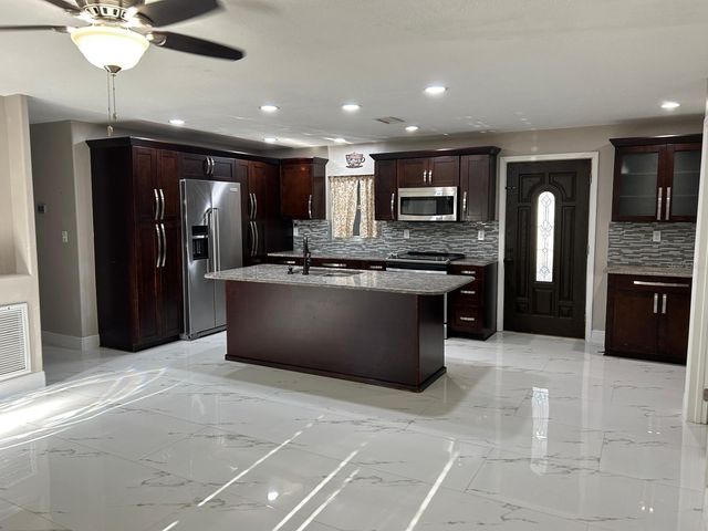 9724 TOM FOLSOM ROAD, Thonotosassa, FL 33592