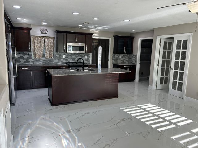 9724 TOM FOLSOM ROAD, Thonotosassa, FL 33592