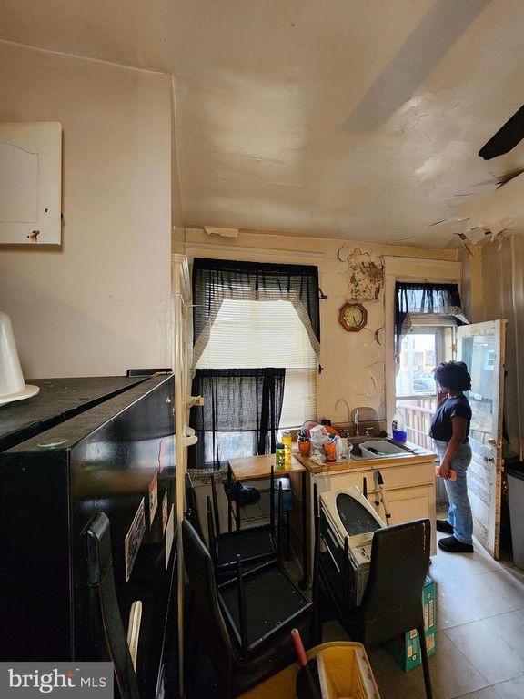 Image 36 of property listing at 3007 ERDMAN AVE, Baltimore, MD 21213