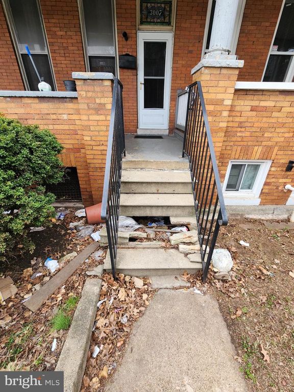 Image 5 of property listing at 3007 ERDMAN AVE, Baltimore, MD 21213
