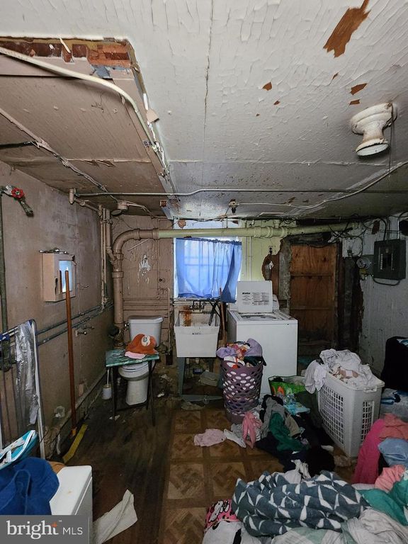 Image 56 of property listing at 3007 ERDMAN AVE, Baltimore, MD 21213