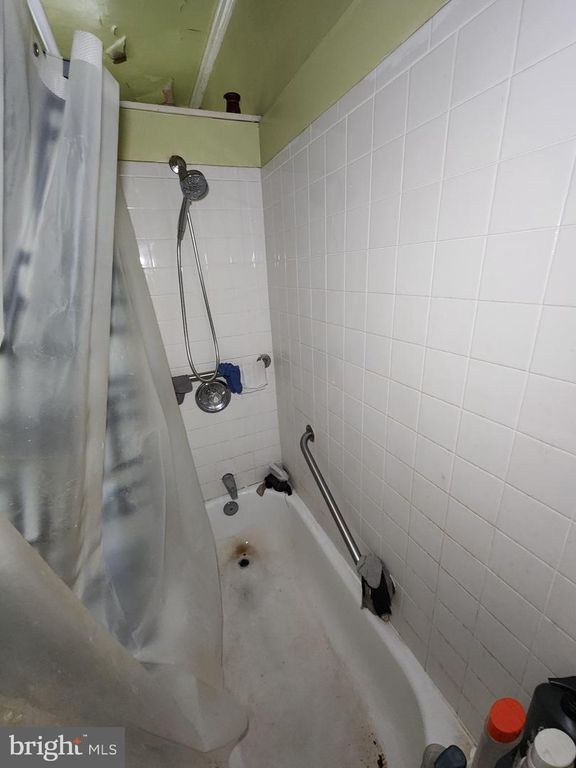 Image 72 of property listing at 3007 ERDMAN AVE, Baltimore, MD 21213