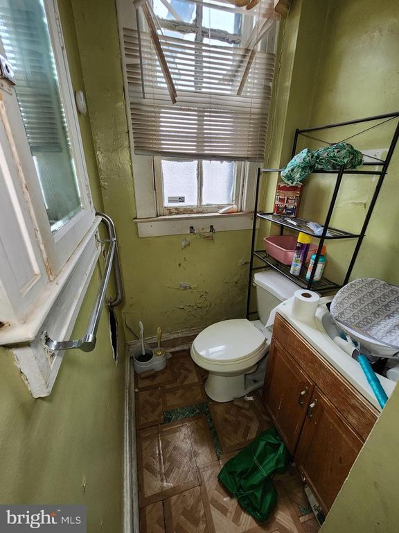 Image 73 of property listing at 3007 ERDMAN AVE, Baltimore, MD 21213