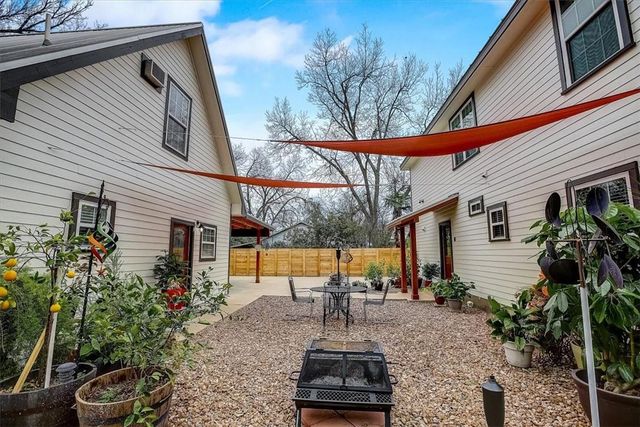 1603 wilson ST, Bastrop, TX 78602