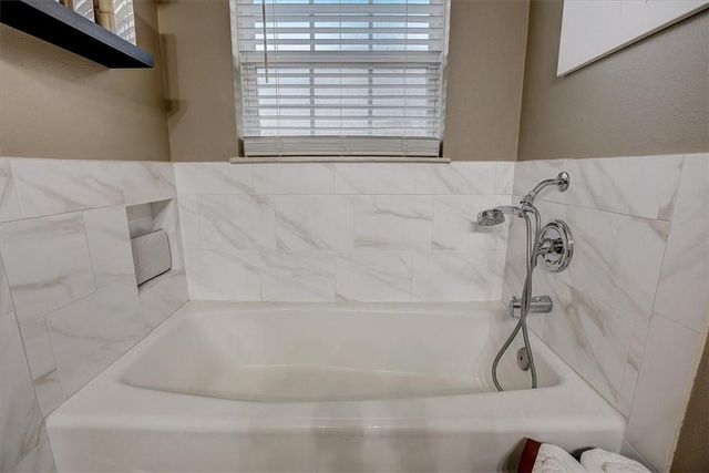 1603 wilson ST, Bastrop, TX 78602