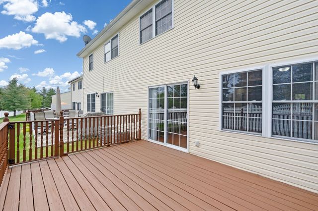 22 Pond Hill Lane, Walden, NY 12586