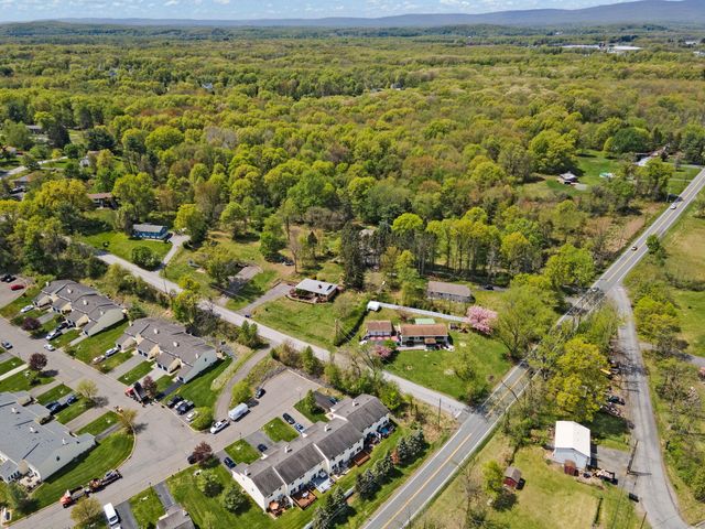 22 Pond Hill Lane, Walden, NY 12586