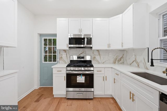 5753 CATHARINE ST, Philadelphia, PA 19143