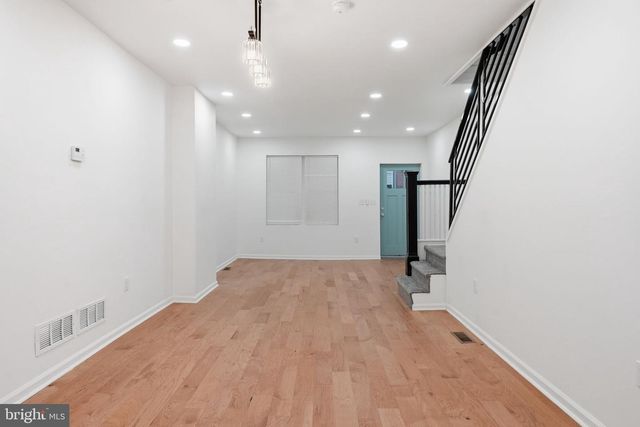 5753 CATHARINE ST, Philadelphia, PA 19143