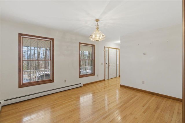 32 Cortland Lane, Bennington, VT 05201