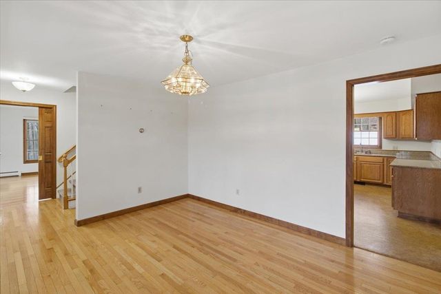 32 Cortland Lane, Bennington, VT 05201