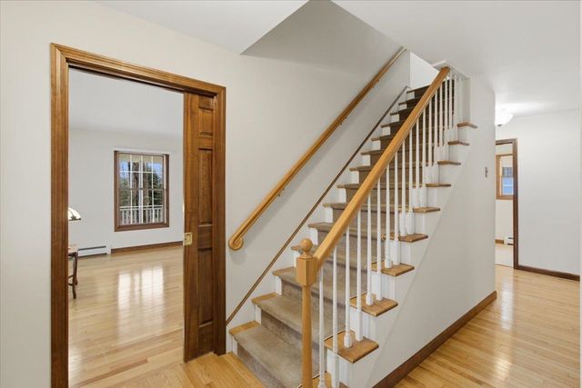 32 Cortland Lane, Bennington, VT 05201