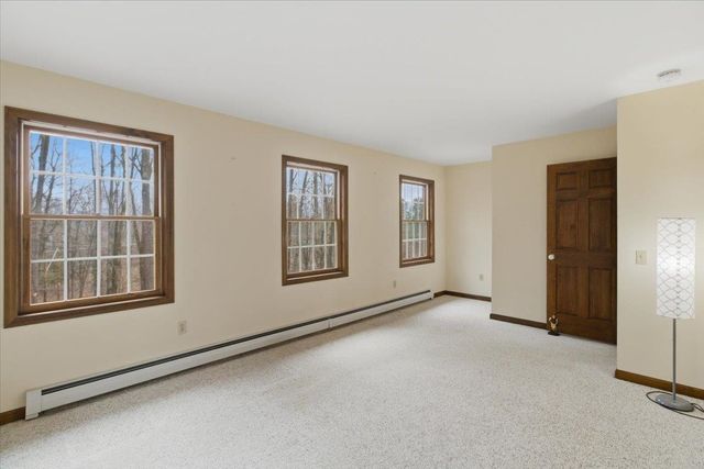 32 Cortland Lane, Bennington, VT 05201