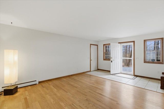 32 Cortland Lane, Bennington, VT 05201