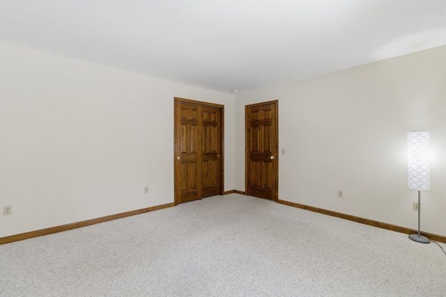 32 Cortland Lane, Bennington, VT 05201