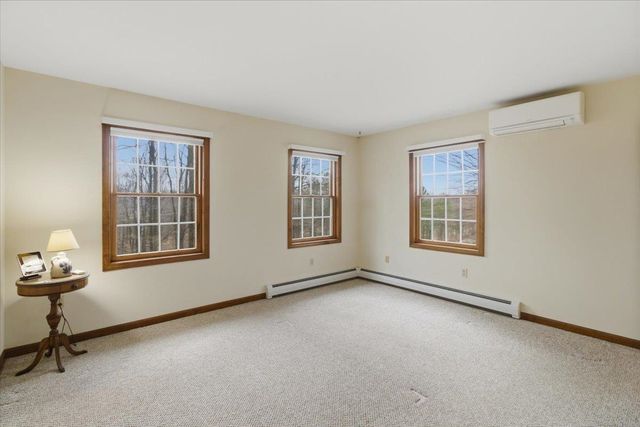 32 Cortland Lane, Bennington, VT 05201