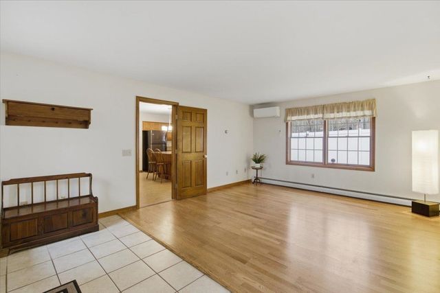 32 Cortland Lane, Bennington, VT 05201