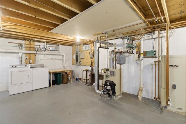 32 Cortland Lane, Bennington, VT 05201