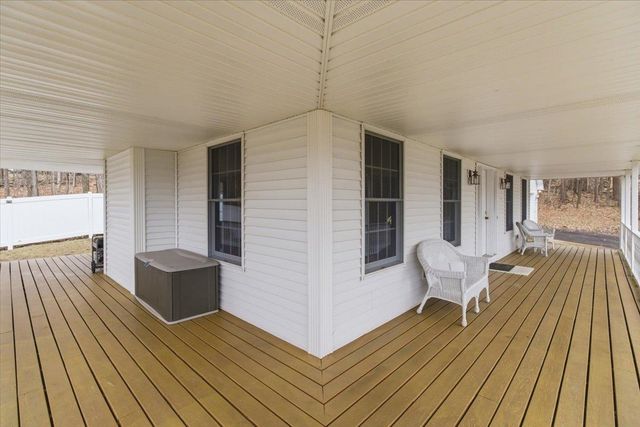 32 Cortland Lane, Bennington, VT 05201