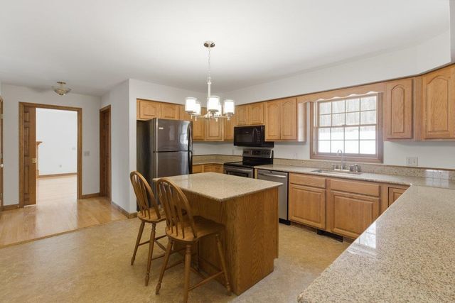 32 Cortland Lane, Bennington, VT 05201