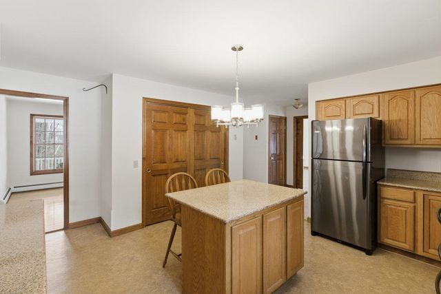 32 Cortland Lane, Bennington, VT 05201