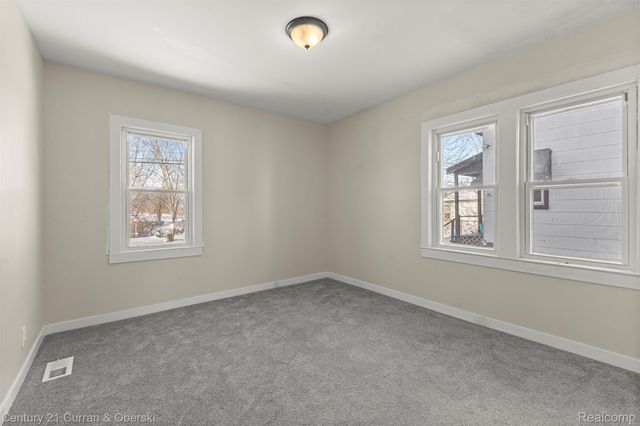 5251 Nottingham Road, Detroit, MI 48224
