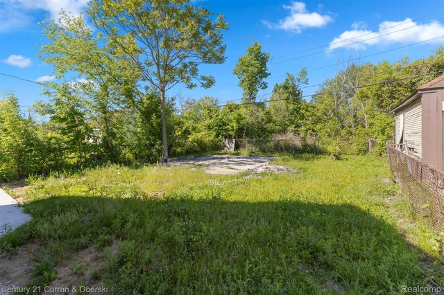 5251 Nottingham Road, Detroit, MI 48224