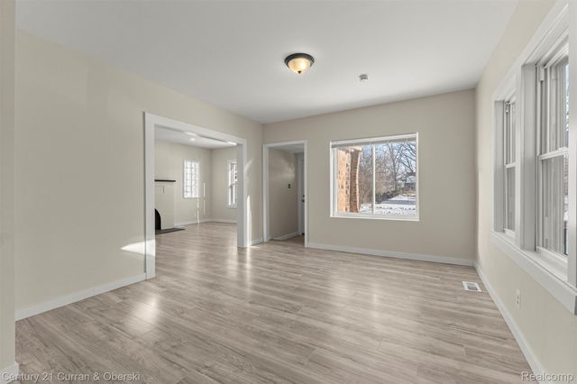 5251 Nottingham Road, Detroit, MI 48224