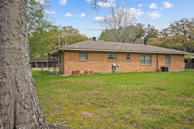 7134 Kent Dr, Baker, LA 70714