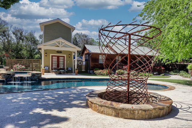 610 Second Street, Comfort, TX 78013
