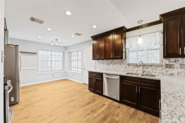 13934 Beckwith Drive, Houston, TX 77014