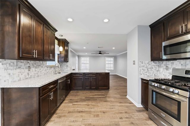 13934 Beckwith Drive, Houston, TX 77014