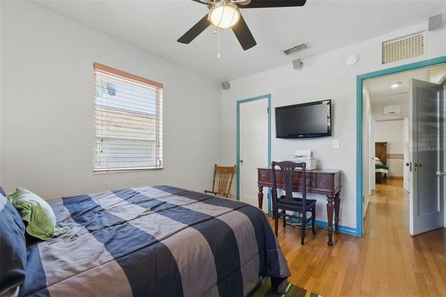1610 15TH STREET N, St Petersburg, FL 33704