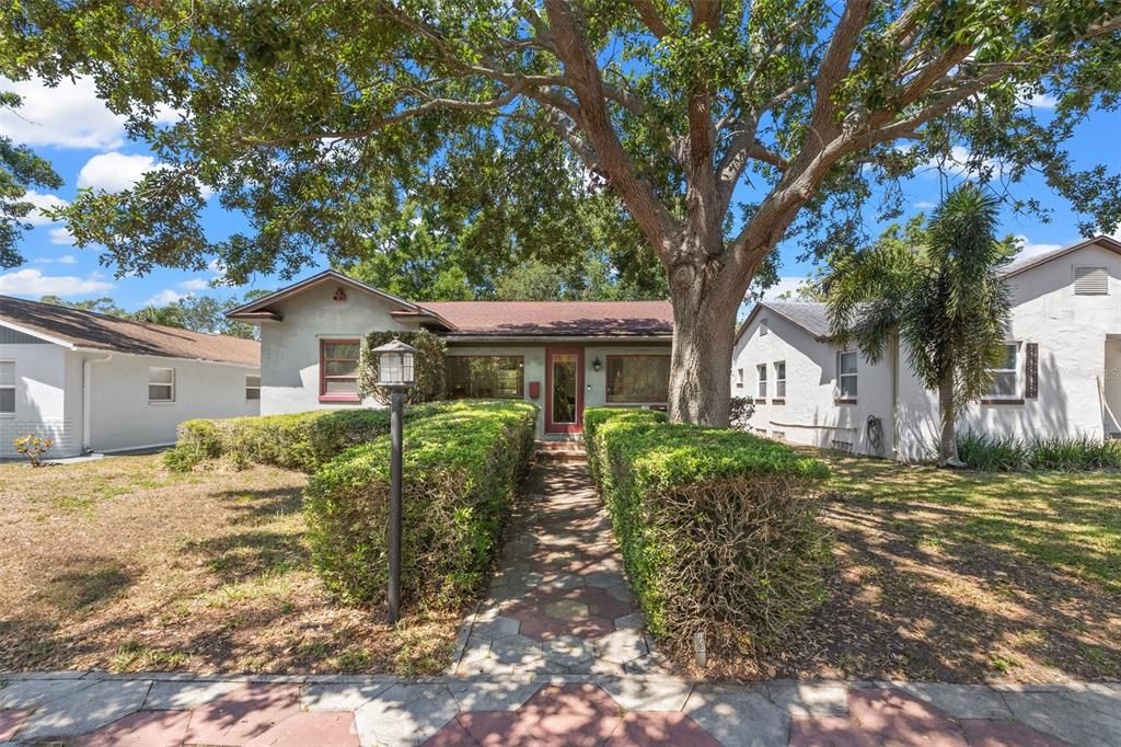 1610 15TH STREET N, St Petersburg, FL 33704